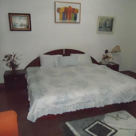 Pink Panther Kumasi Hotel Ngoại thất bức ảnh